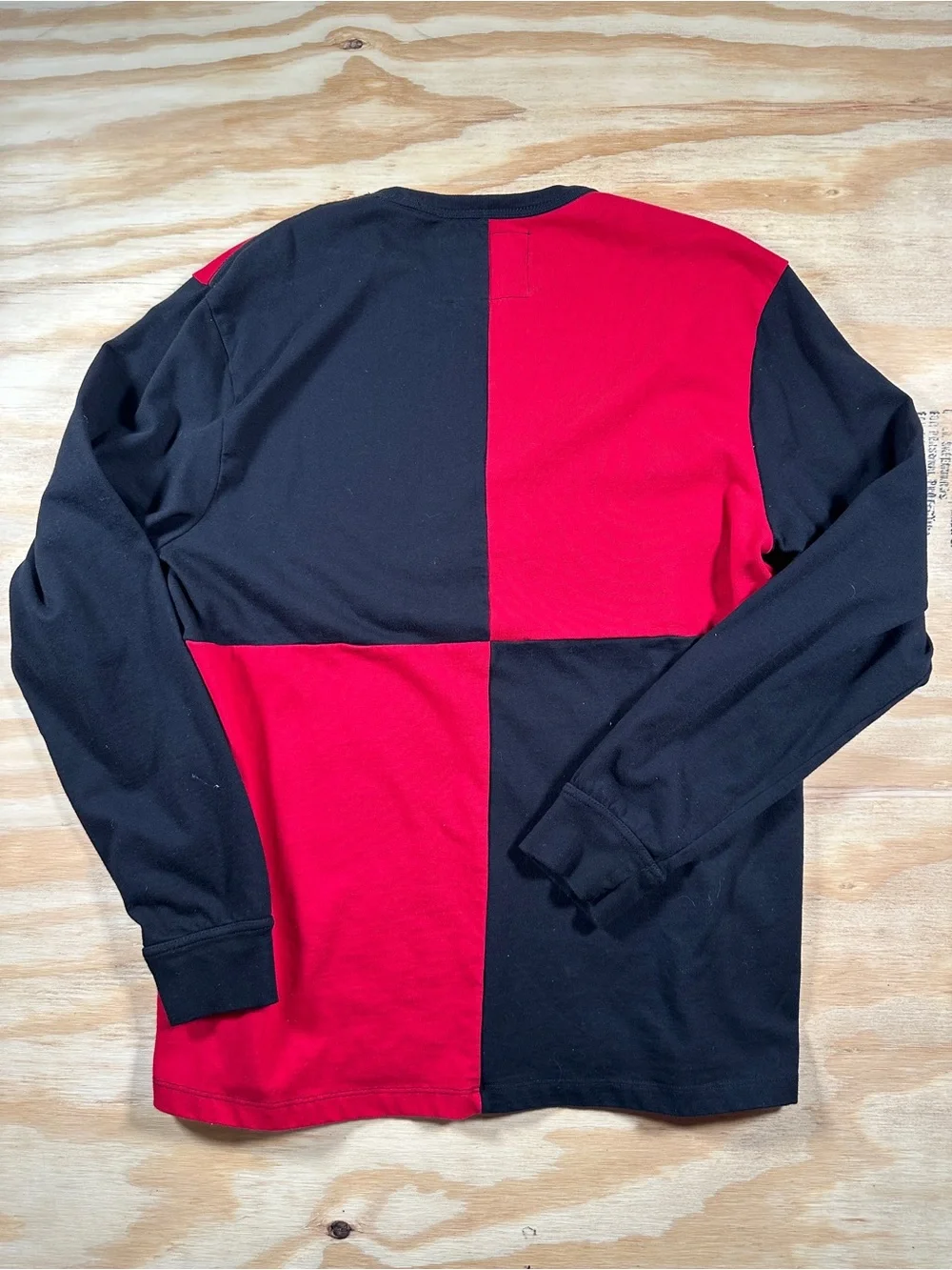 True Religion Men's Red & Black Split Crest 2020 Long Sleeve Shirt (Size XL)